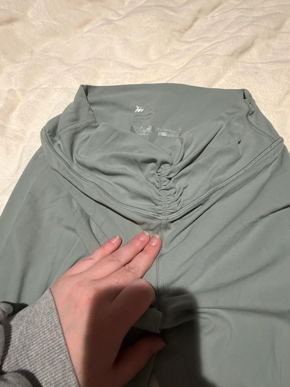 All in Motion Scrunch Leggings - Picture 4 of 4